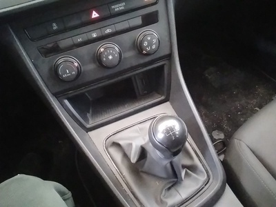 SEAT León 1.6 TDI S&S Reference 85 kW (115 CV) 12 SEAT León 1.6 TDI S&S Reference 85 kW (115 CV) 12