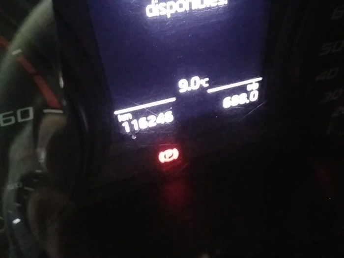 SEAT León 1.6 TDI S&S Reference 85 kW (115 CV) Vehículo usado en Madrid SEAT León 1.6 TDI S&S Reference 85 kW (115 CV) Vehículo usado en Madrid