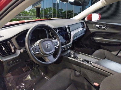 Volvo XC60 T6 Recharge Inscription Expression AWD Auto 250 kW (340 CV) 7 Volvo XC60 T6 Recharge Inscription Expression AWD Auto 250 kW (340 CV) 7