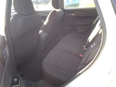 Nissan Qashqai DIG-T 140 mHEV Acenta 4x2 103 kW (140 CV) 9 Nissan Qashqai DIG-T 140 mHEV Acenta 4x2 103 kW (140 CV) 9