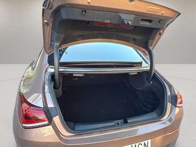 Mercedes-Benz CLA 180 100 kW (136 CV) 15 Mercedes-Benz CLA 180 100 kW (136 CV) 15