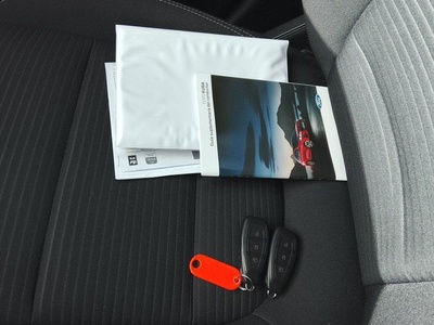 Ford Kuga 2.5 Duratec FHEV Titanium Auto 140 kW (190 CV) 11 Ford Kuga 2.5 Duratec FHEV Titanium Auto 140 kW (190 CV) 11