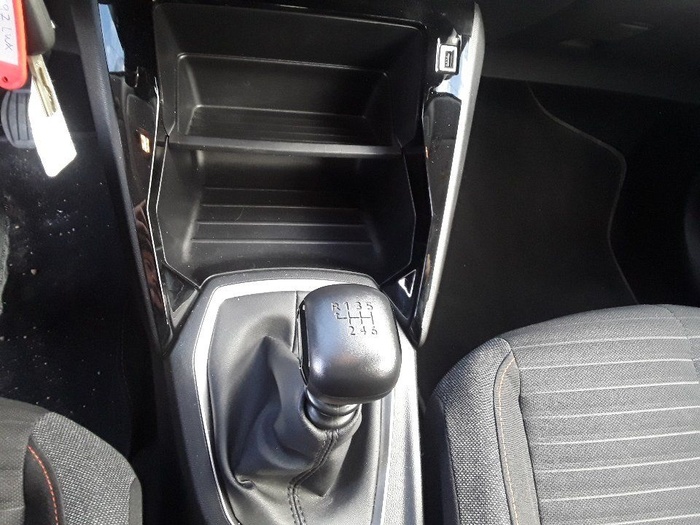 Peugeot 208 BlueHDi 100 Active 75 kW (100 CV) Vehículo usado en Madrid Peugeot 208 BlueHDi 100 Active 75 kW (100 CV) Vehículo usado en Madrid