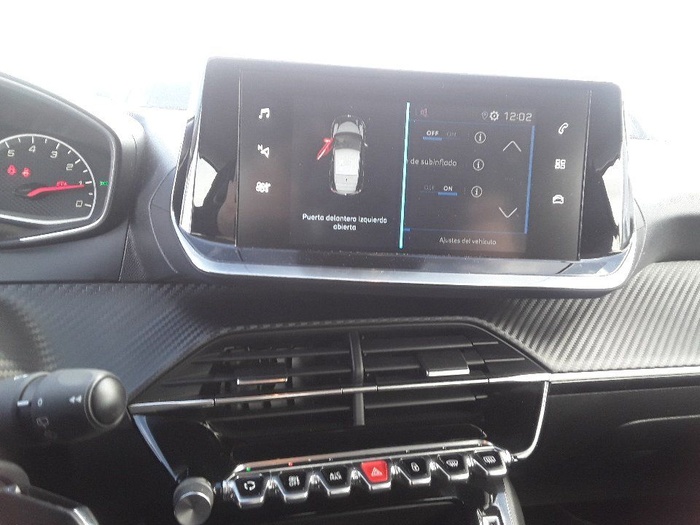 Peugeot 208 BlueHDi 100 Active 75 kW (100 CV) Vehículo usado en Madrid Peugeot 208 BlueHDi 100 Active 75 kW (100 CV) Vehículo usado en Madrid