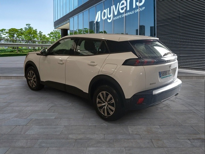 Peugeot 2008 BlueHDi 110 S&S Active 81 kW (110 CV) Vehículo usado en Madrid Peugeot 2008 BlueHDi 110 S&S Active 81 kW (110 CV) Vehículo usado en Madrid