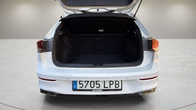 Volkswagen Golf R-Line 1.5 eTSI 110 kW (150 CV) DSG 17 Volkswagen Golf R-Line 1.5 eTSI 110 kW (150 CV) DSG 17