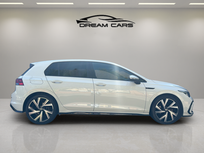 Volkswagen Golf R-Line 1.5 eTSI 110 kW (150 CV) DSG 8 Volkswagen Golf R-Line 1.5 eTSI 110 kW (150 CV) DSG 8