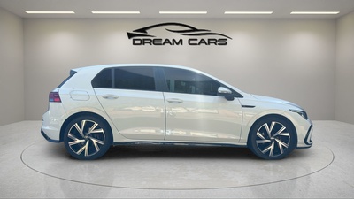 Volkswagen Golf R-Line 1.5 eTSI 110 kW (150 CV) DSG 8 Volkswagen Golf R-Line 1.5 eTSI 110 kW (150 CV) DSG 8