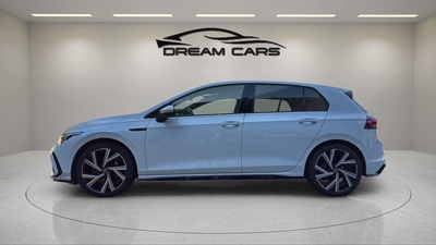 Volkswagen Golf R-Line 1.5 eTSI 110 kW (150 CV) DSG 7 Volkswagen Golf R-Line 1.5 eTSI 110 kW (150 CV) DSG 7