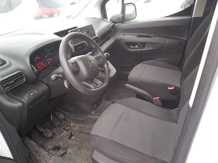 Citroen Berlingo Furgon BlueHDi 100 S&S Talla M Control 75 kW (102 CV) Vehículo usado en Madrid Citroen Berlingo Furgon BlueHDi 100 S&S Talla M Control 75 kW (102 CV) Vehículo usado en Madrid