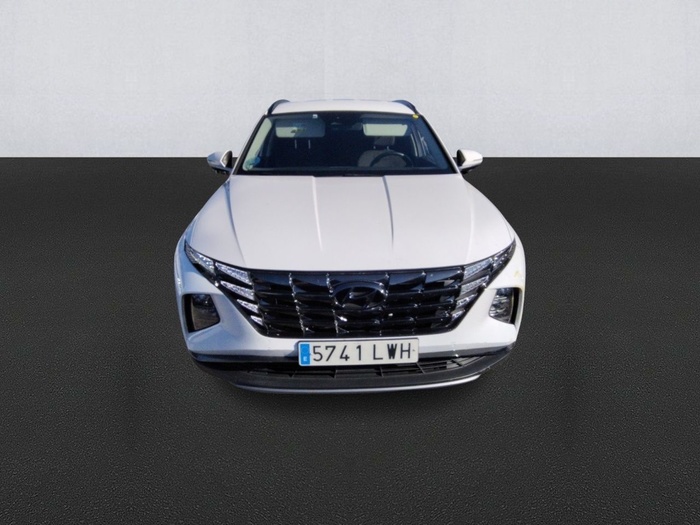 Hyundai Tucson 1.6 CRDI 48V Maxx DCT 100 kW (136 CV) Vehículo usado en Madrid Hyundai Tucson 1.6 CRDI 48V Maxx DCT 100 kW (136 CV) Vehículo usado en Madrid