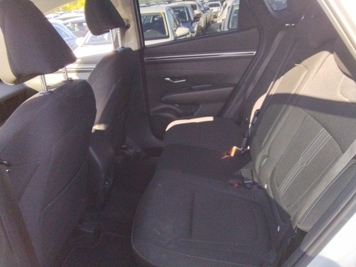 Hyundai Tucson 1.6 CRDI 48V Maxx DCT 100 kW (136 CV) Vehículo usado en Madrid Hyundai Tucson 1.6 CRDI 48V Maxx DCT 100 kW (136 CV) Vehículo usado en Madrid