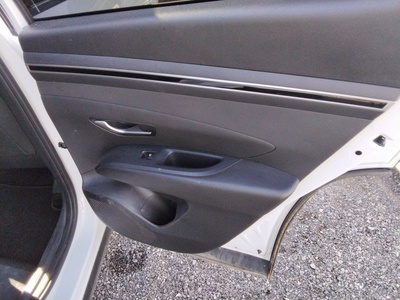 Hyundai Tucson 1.6 CRDI 48V Maxx DCT 100 kW (136 CV) 15 Hyundai Tucson 1.6 CRDI 48V Maxx DCT 100 kW (136 CV) 15