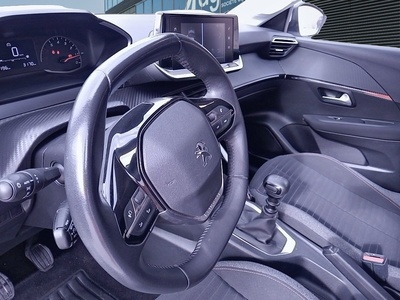 Peugeot 208 BlueHDi 100 Active 75 kW (100 CV) 7 Peugeot 208 BlueHDi 100 Active 75 kW (100 CV) 7