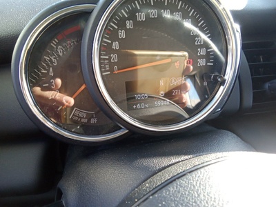 MINI MINI 5 Puertas One 75 kW (102 CV) 8 MINI MINI 5 Puertas One 75 kW (102 CV) 8