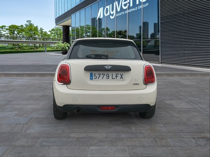 MINI MINI 5 Puertas One 75 kW (102 CV) Vehículo usado en Madrid MINI MINI 5 Puertas One 75 kW (102 CV) Vehículo usado en Madrid