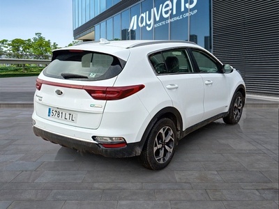 Kia Sportage 1.6 MHEV Business 4x4 100 kW (136 CV) 4 Kia Sportage 1.6 MHEV Business 4x4 100 kW (136 CV) 4