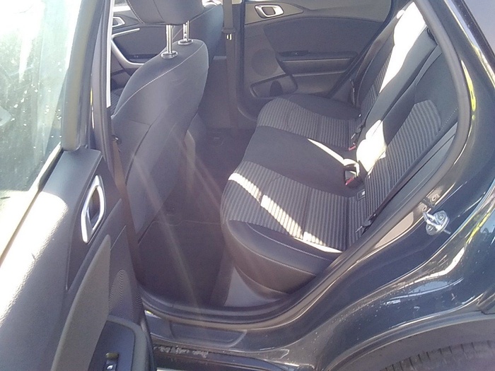 Kia XCeed 1.0 T-GDi Drive 88 kW (120 CV) Vehículo usado en Madrid Kia XCeed 1.0 T-GDi Drive 88 kW (120 CV) Vehículo usado en Madrid