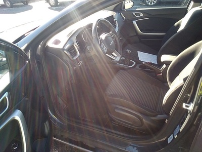 Kia XCeed 1.0 T-GDi Drive 88 kW (120 CV) 7 Kia XCeed 1.0 T-GDi Drive 88 kW (120 CV) 7