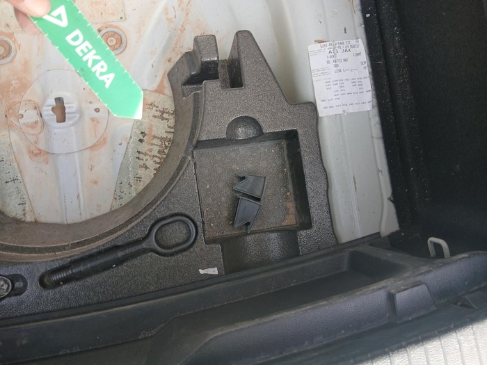 Volkswagen T-Roc Advance 1.0 TSI 85 kW (115 CV) Vehículo usado en Madrid Volkswagen T-Roc Advance 1.0 TSI 85 kW (115 CV) Vehículo usado en Madrid