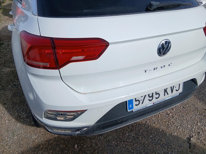 Volkswagen T-Roc Advance 1.0 TSI 85 kW (115 CV) Vehículo usado en Madrid Volkswagen T-Roc Advance 1.0 TSI 85 kW (115 CV) Vehículo usado en Madrid