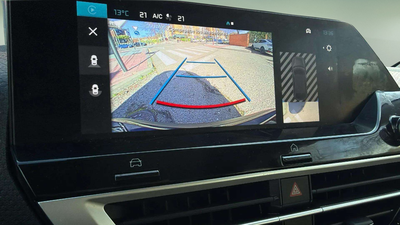 Citroen C4 Collection Hybrid ë-DCS6 107 kW (145 CV) 7 Citroen C4 Collection Hybrid ë-DCS6 107 kW (145 CV) 7