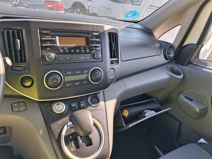 Nissan e-NV200 Combi Eléctrica PROFESIONAL 80 kW (109 CV) Vehículo usado en Madrid Nissan e-NV200 Combi Eléctrica PROFESIONAL 80 kW (109 CV) Vehículo usado en Madrid