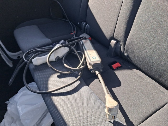 Nissan e-NV200 Combi Eléctrica PROFESIONAL 80 kW (109 CV) Vehículo usado en Madrid Nissan e-NV200 Combi Eléctrica PROFESIONAL 80 kW (109 CV) Vehículo usado en Madrid