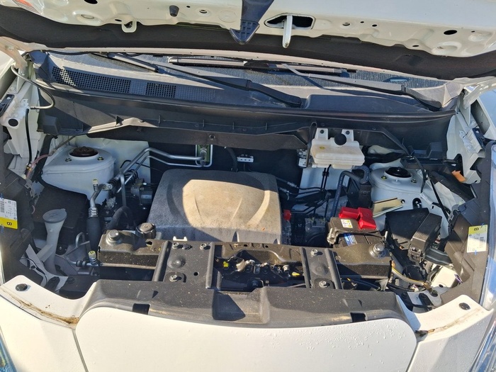 Nissan e-NV200 Combi Eléctrica PROFESIONAL 80 kW (109 CV) Vehículo usado en Madrid Nissan e-NV200 Combi Eléctrica PROFESIONAL 80 kW (109 CV) Vehículo usado en Madrid