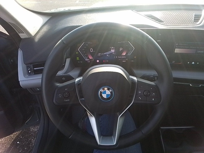 BMW iX1 eDrive20 150 kW (204 CV) Vehículo usado en Madrid BMW iX1 eDrive20 150 kW (204 CV) Vehículo usado en Madrid