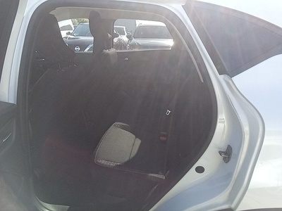 Renault Captur Evolution TCe 66 kW (90 CV) 9 Renault Captur Evolution TCe 66 kW (90 CV) 9