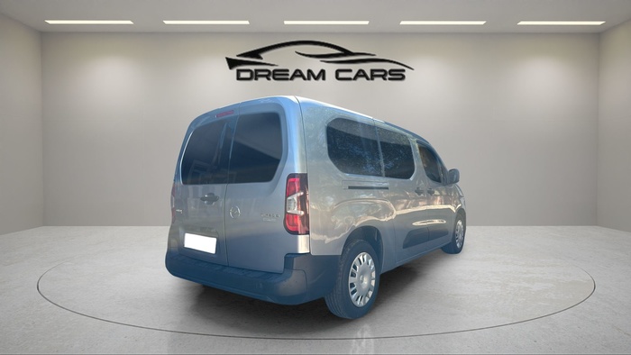 Opel Combo Life 1.5 TD S&S Expression XL 75 kW (100 CV) Vehículo usado en Madrid Opel Combo Life 1.5 TD S&S Expression XL 75 kW (100 CV) Vehículo usado en Madrid
