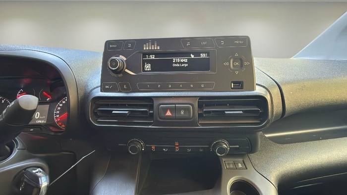 Opel Combo Life 1.5 TD S&S Expression XL 75 kW (100 CV) Vehículo usado en Madrid Opel Combo Life 1.5 TD S&S Expression XL 75 kW (100 CV) Vehículo usado en Madrid