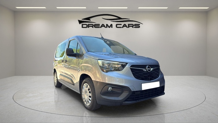 Opel Combo Life 1.5 TD S&S Expression XL 75 kW (100 CV) Vehículo usado en Madrid Opel Combo Life 1.5 TD S&S Expression XL 75 kW (100 CV) Vehículo usado en Madrid