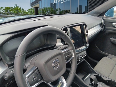 Volvo XC40 T4 PHEV Recharge Core Auto 155 kW (211 CV) 14 Volvo XC40 T4 PHEV Recharge Core Auto 155 kW (211 CV) 14