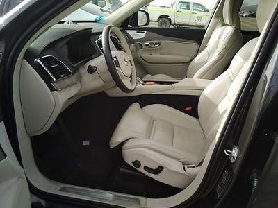 Volvo XC90 T8 Ultimate Dark Recharge AWD Auto 335 kW (455 CV) 12 Volvo XC90 T8 Ultimate Dark Recharge AWD Auto 335 kW (455 CV) 12