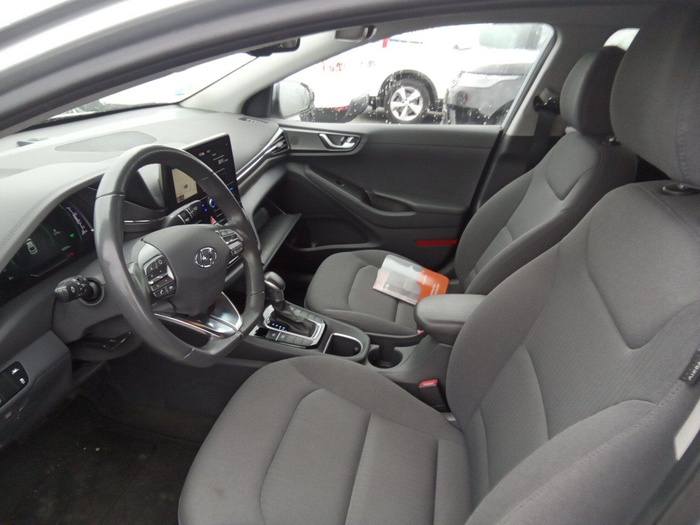 Hyundai Ioniq 1.6 GDI HEV Tecno DT 104 kW (141 CV) Vehículo usado en Madrid Hyundai Ioniq 1.6 GDI HEV Tecno DT 104 kW (141 CV) Vehículo usado en Madrid