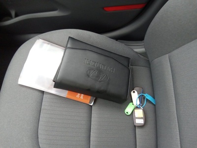 Hyundai Ioniq 1.6 GDI HEV Tecno DT 104 kW (141 CV) 12 Hyundai Ioniq 1.6 GDI HEV Tecno DT 104 kW (141 CV) 12