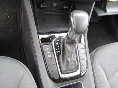 Hyundai Ioniq 1.6 GDI HEV Tecno DT 104 kW (141 CV) 11 Hyundai Ioniq 1.6 GDI HEV Tecno DT 104 kW (141 CV) 11