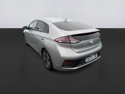 Hyundai Ioniq 1.6 GDI HEV Tecno DT 104 kW (141 CV) 6 Hyundai Ioniq 1.6 GDI HEV Tecno DT 104 kW (141 CV) 6