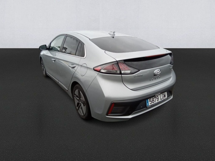 Hyundai Ioniq 1.6 GDI HEV Tecno DT 104 kW (141 CV) Vehículo usado en Madrid Hyundai Ioniq 1.6 GDI HEV Tecno DT 104 kW (141 CV) Vehículo usado en Madrid