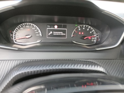 Peugeot 2008 BlueHDi 110 S&S Active Pack 81 kW (110 CV) 7 Peugeot 2008 BlueHDi 110 S&S Active Pack 81 kW (110 CV) 7