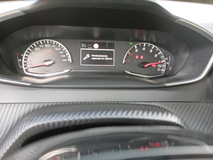 Peugeot 2008 BlueHDi 110 S&S Active Pack 81 kW (110 CV) Vehículo usado en Madrid Peugeot 2008 BlueHDi 110 S&S Active Pack 81 kW (110 CV) Vehículo usado en Madrid