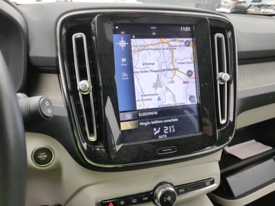 Volvo XC40 D4 Inscription AWD Auto 140 kW (190 CV) 14 Volvo XC40 D4 Inscription AWD Auto 140 kW (190 CV) 14