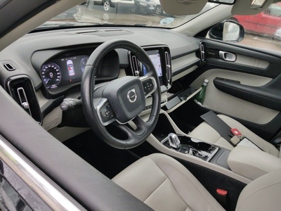 Volvo XC40 D4 Inscription AWD Auto 140 kW (190 CV) 7 Volvo XC40 D4 Inscription AWD Auto 140 kW (190 CV) 7