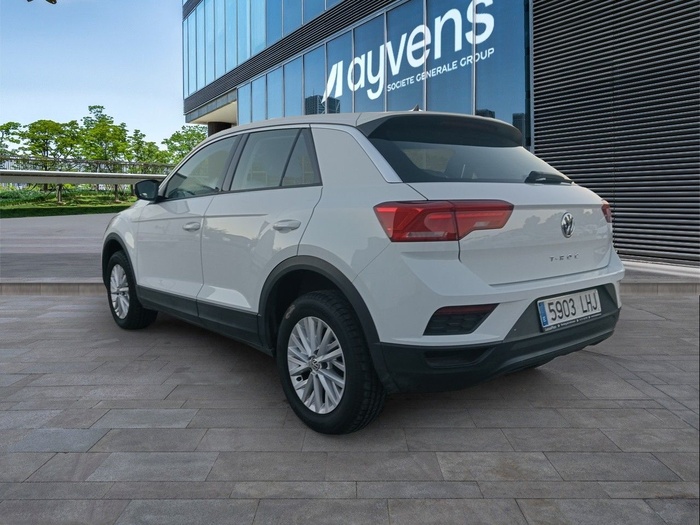 Volkswagen T-Roc Edition 1.6 TDI 85 kW (115 CV) Vehículo usado en Madrid Volkswagen T-Roc Edition 1.6 TDI 85 kW (115 CV) Vehículo usado en Madrid