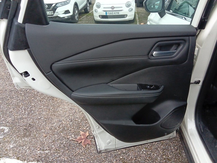 Nissan Qashqai DIG-T 140 mHEV Acenta 4x2 103 kW (140 CV) Vehículo usado en Madrid Nissan Qashqai DIG-T 140 mHEV Acenta 4x2 103 kW (140 CV) Vehículo usado en Madrid