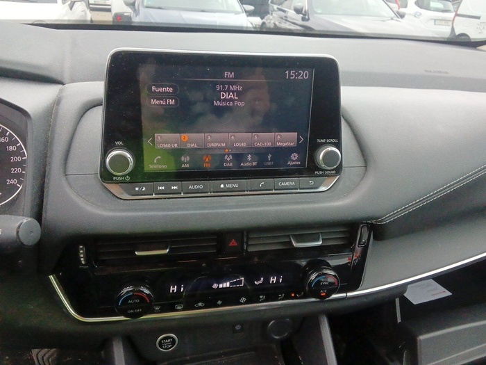 Nissan Qashqai DIG-T 140 mHEV Acenta 4x2 103 kW (140 CV) Vehículo usado en Madrid Nissan Qashqai DIG-T 140 mHEV Acenta 4x2 103 kW (140 CV) Vehículo usado en Madrid