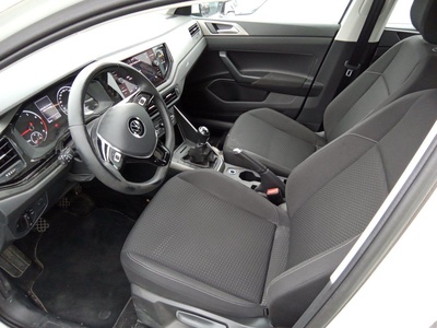 Volkswagen Polo Advance 1.0 TSI 70 kW (95 CV) 7 Volkswagen Polo Advance 1.0 TSI 70 kW (95 CV) 7