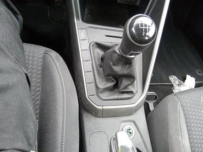 Volkswagen Polo Advance 1.0 TSI 70 kW (95 CV) 12 Volkswagen Polo Advance 1.0 TSI 70 kW (95 CV) 12